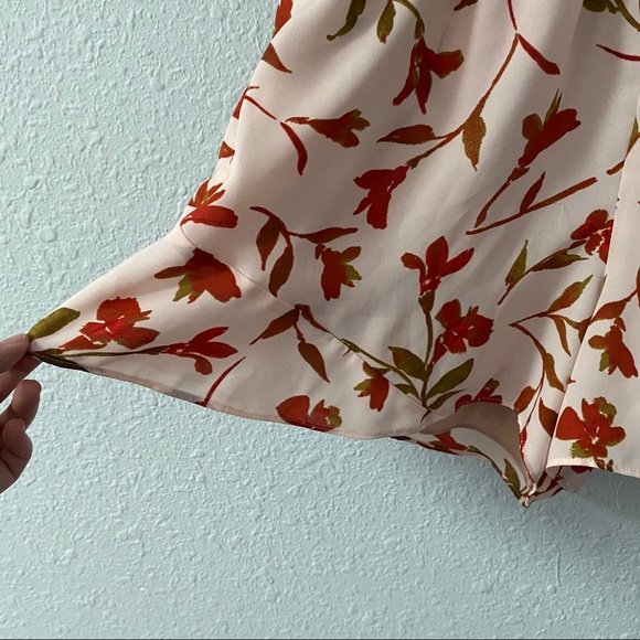 Lovers + Friends Epiphany Floral Romper Size XS - Picture 10 of 11